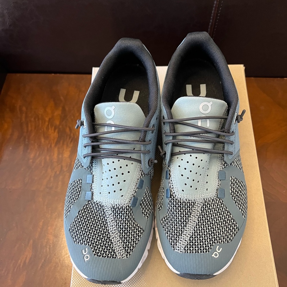 On Cloud Running Sneaker Womens Tide/Magnet Sz 6.5